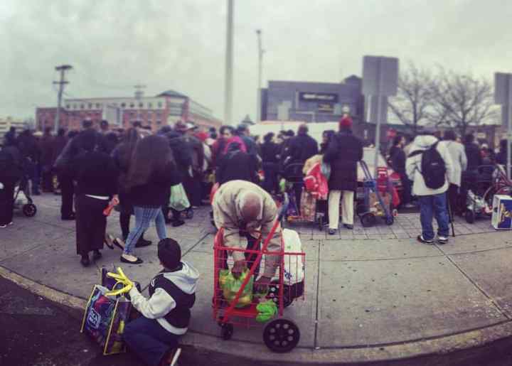 Crowds at the Community Solidarity Hempstead Food Share
